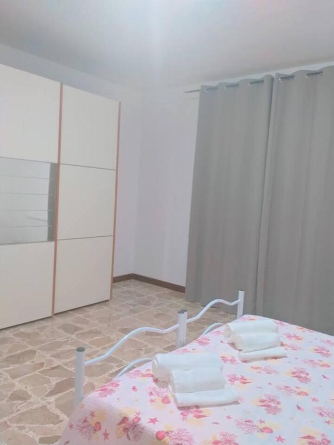 Appartamento Casa Angela Porto Torres Esterno foto
